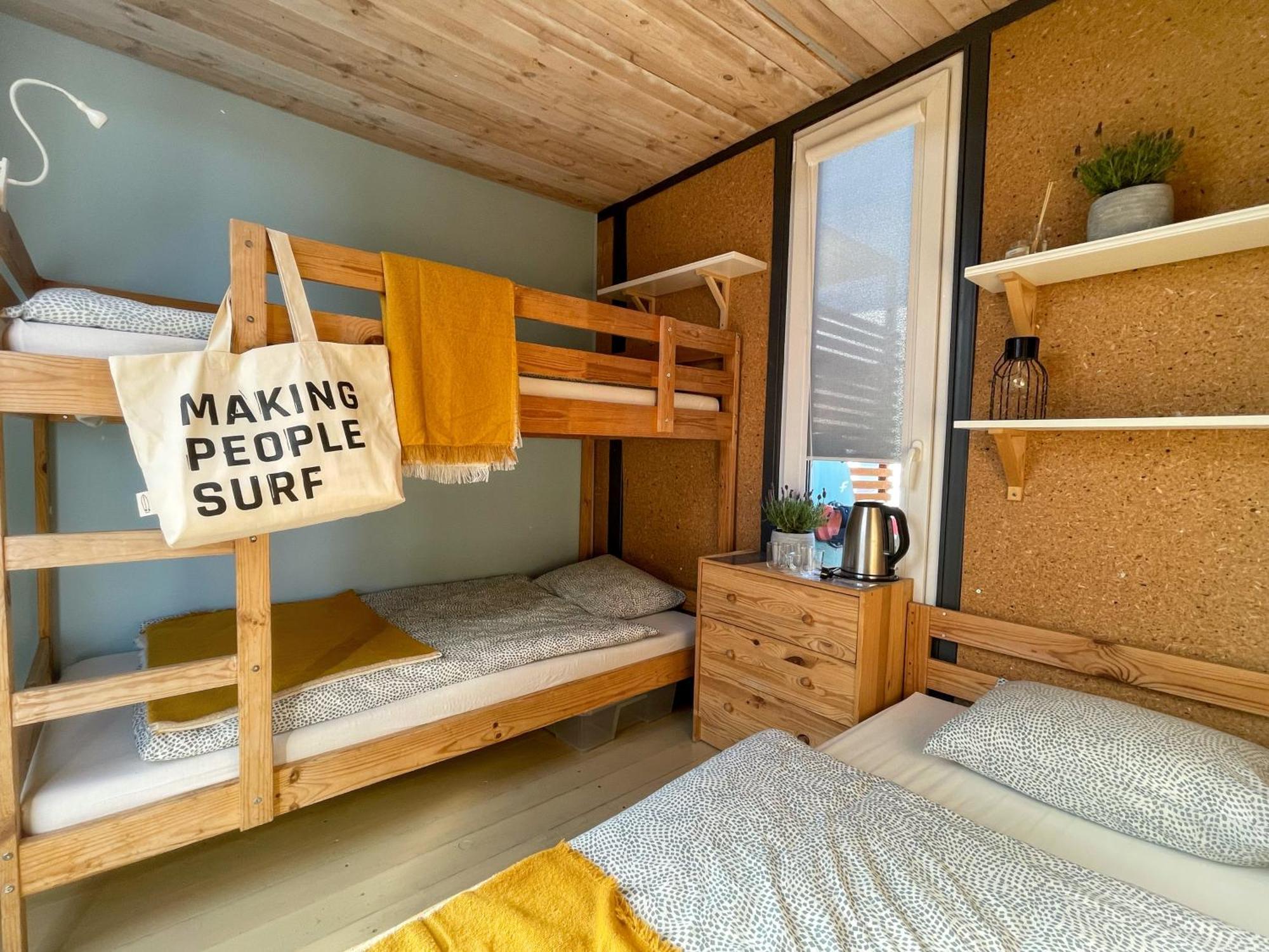 Auberge de jeunesse Pokoje Surf People à Władysławowo Extérieur photo